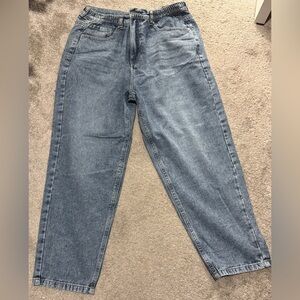 Casual Light Blue Cropped Jeans